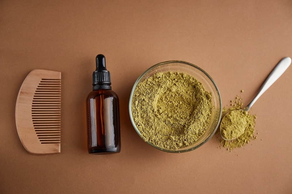 فواید استفاده از روغن حنا