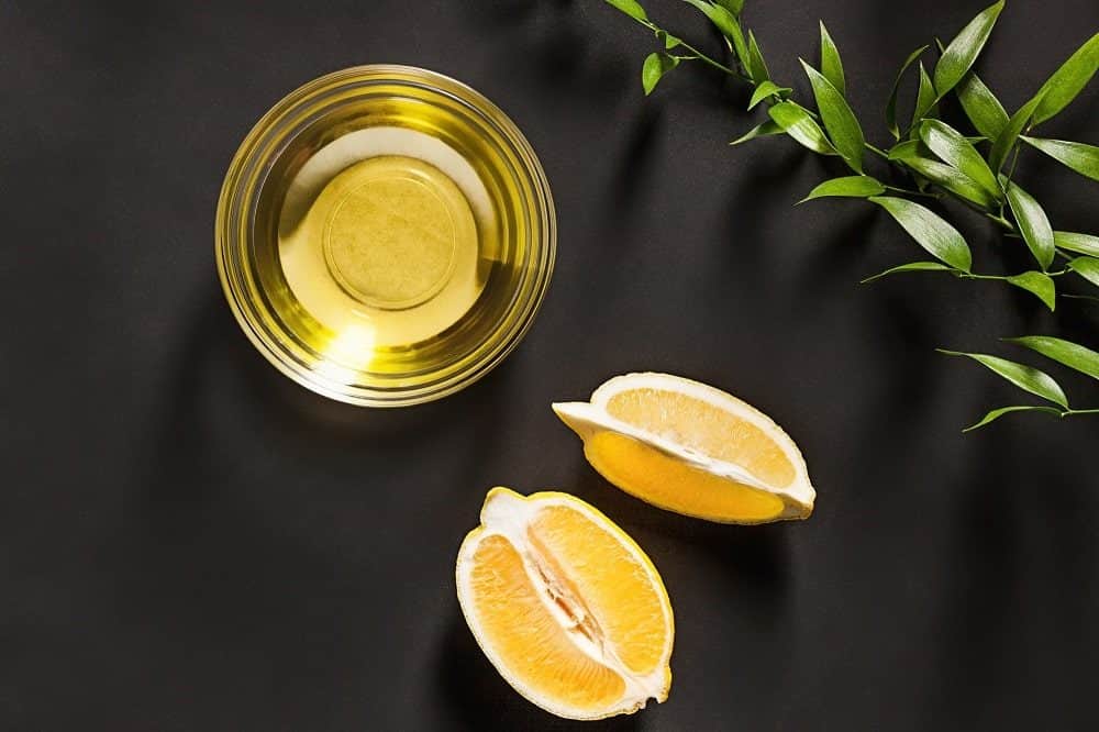خواص روغن لیمو برای پوست